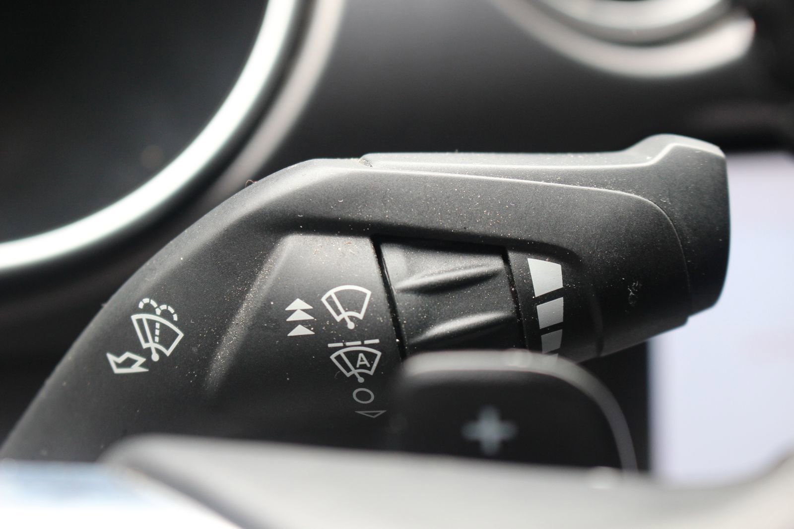 Used 2020 Ford Mustang Premium w/ Equipment Group 201A RWD image 20