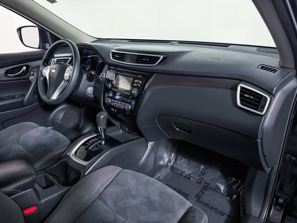 Used 2015 Nissan Rogue SV FWD image 9