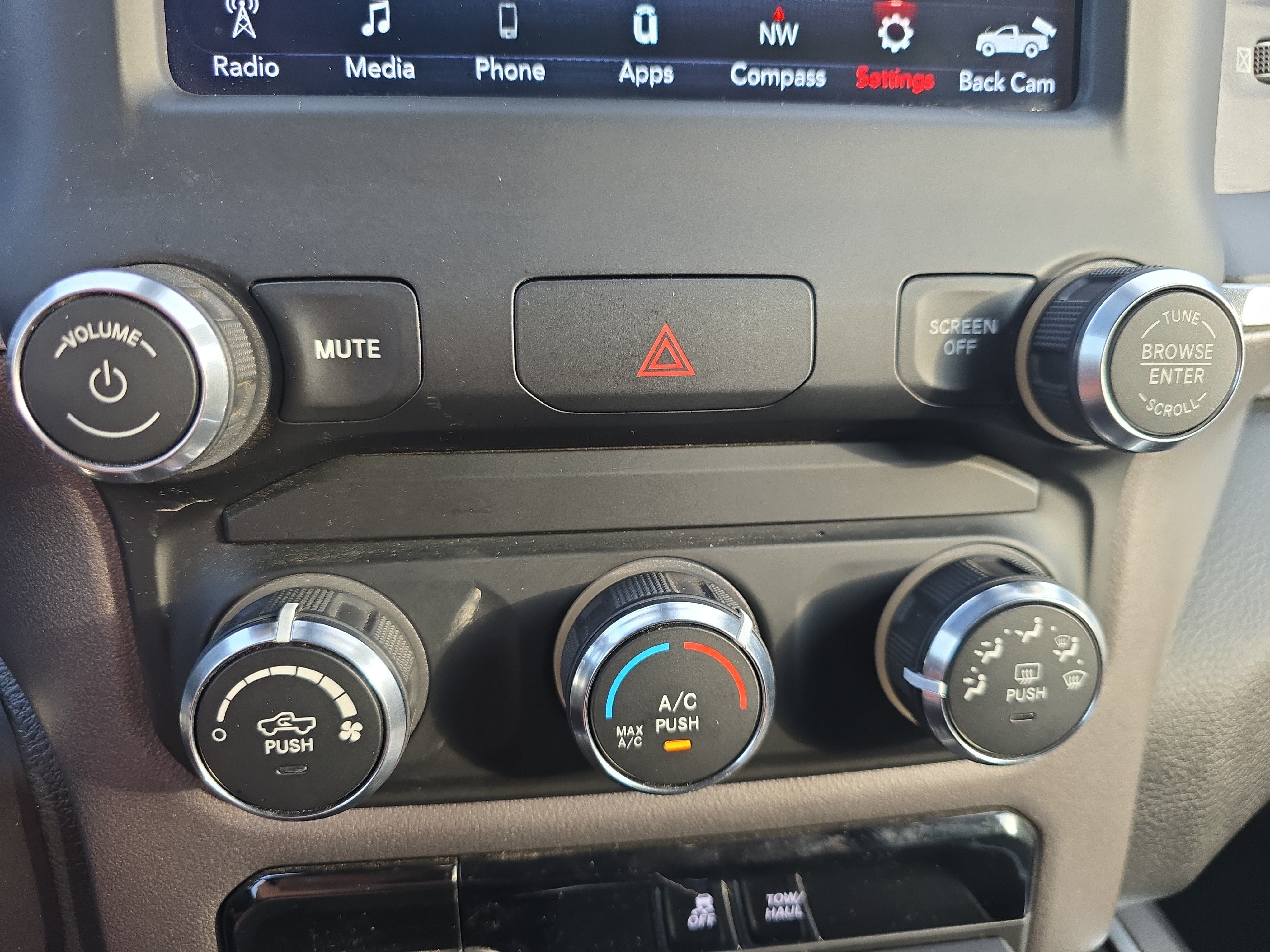Used 2021 RAM 1500 Big Horn AWD/4WD image 35