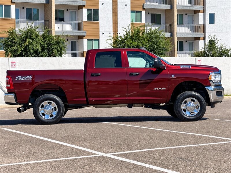 Used 2024 RAM 2500 Tradesman w/ Chrome Appearance Group AWD/4WD image 3