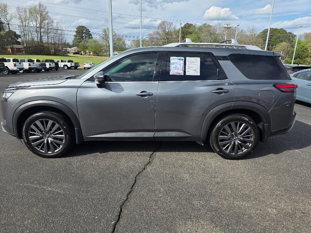 Used 2022 Nissan Pathfinder SL w/ SL Premium Package image 6