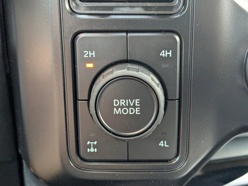 New 2026 Ford F350 Platinum w/ FX4 Off-Road Package image 26