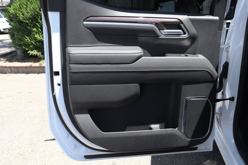 Used 2026 Chevrolet Silverado 1500 LT w/ Texas Edition Plus AWD/4WD image 40