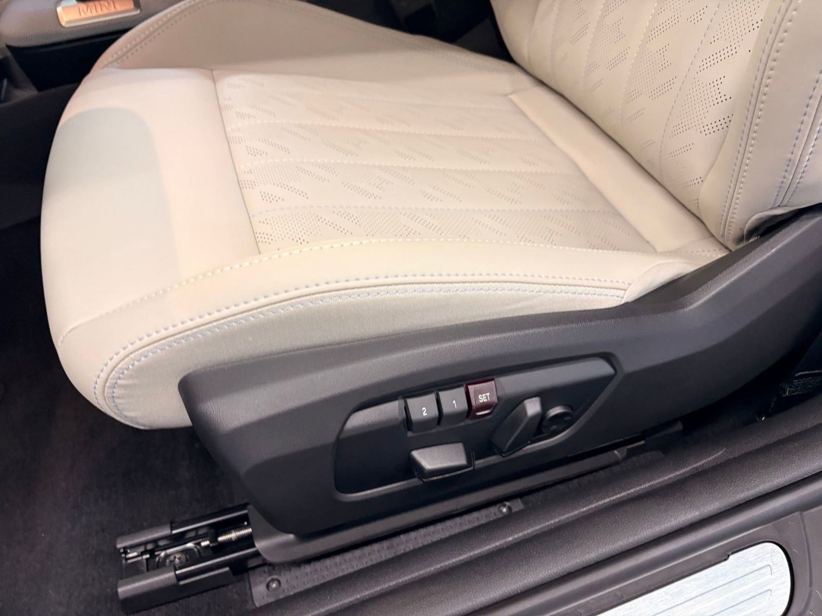 New 2026 MINI Cooper S image 13