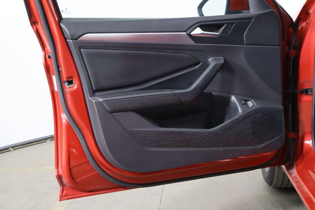 Used 2023 Volkswagen Jetta SE w/ Panoramic Sunroof Package image 20