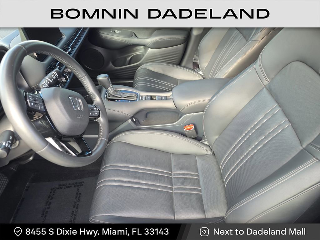 Used 2025 Honda HR-V EX-L image 16