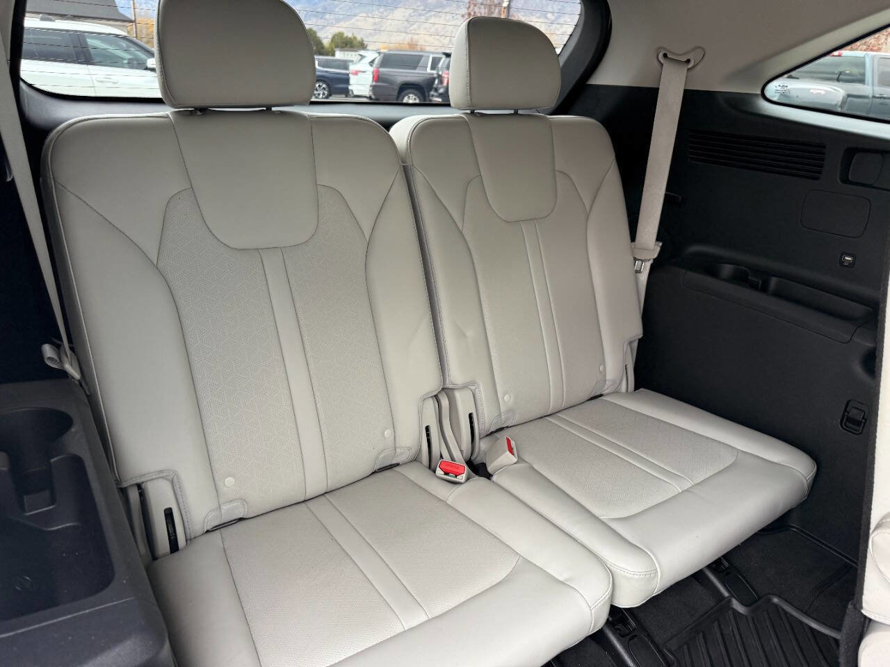 Used 2023 Kia Sorento SX image 21