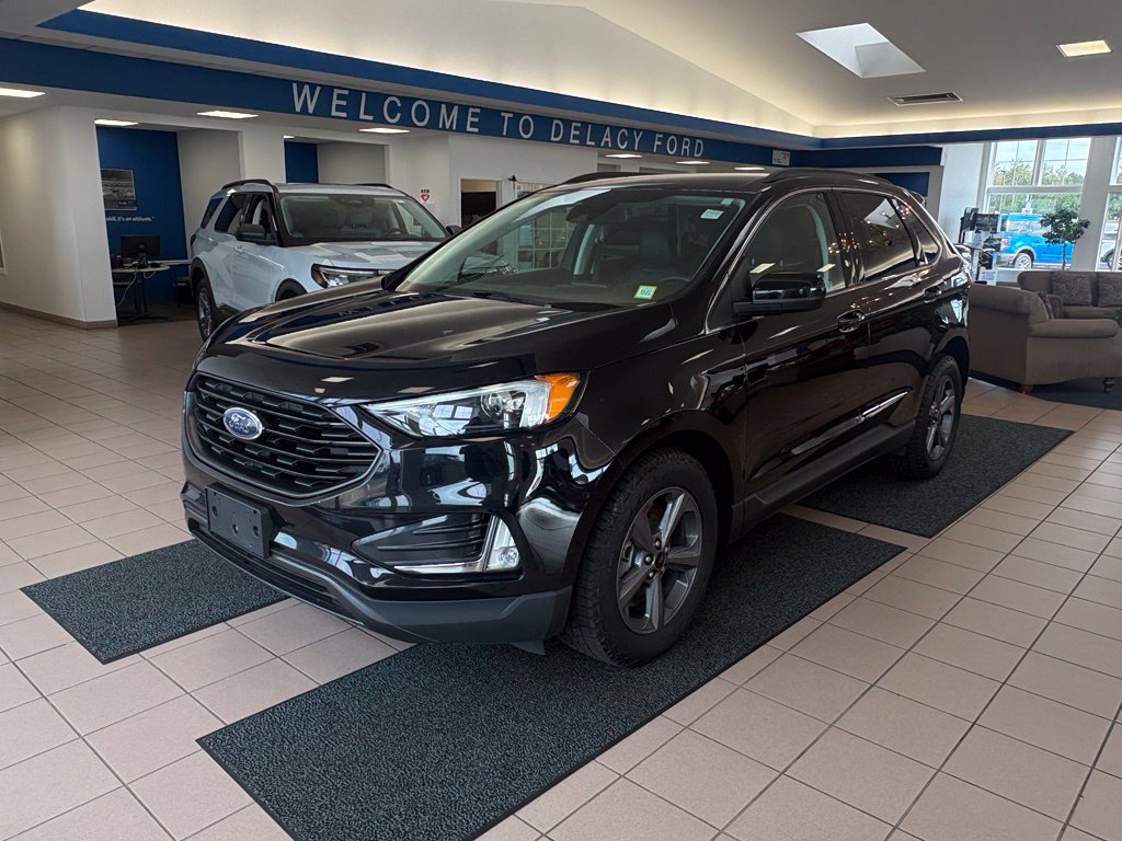 Used 2022 Ford Edge SEL w/ Sport Appearance Package AWD/4WD image 1