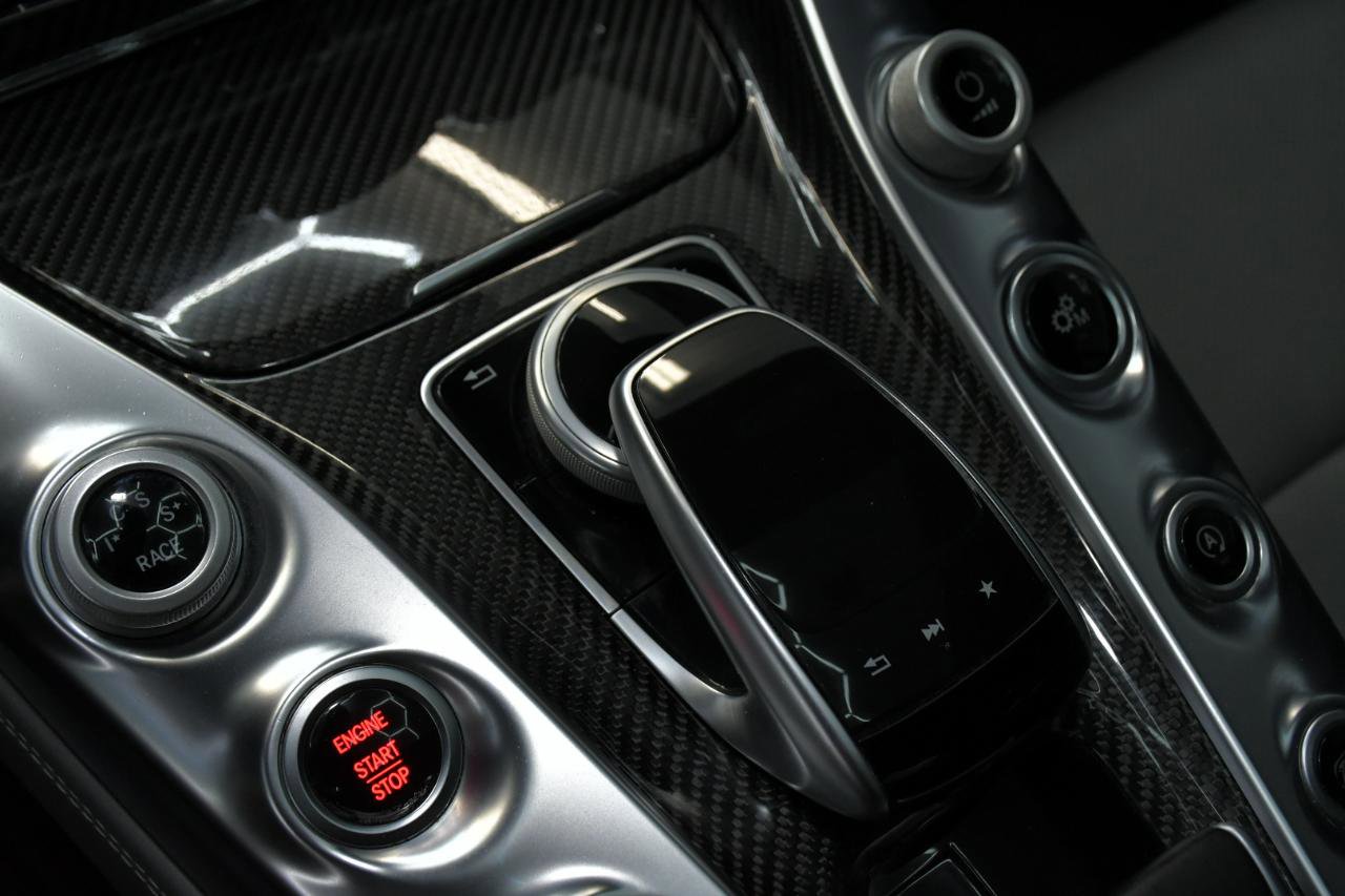 Used 2018 Mercedes-Benz AMG GT S image 32