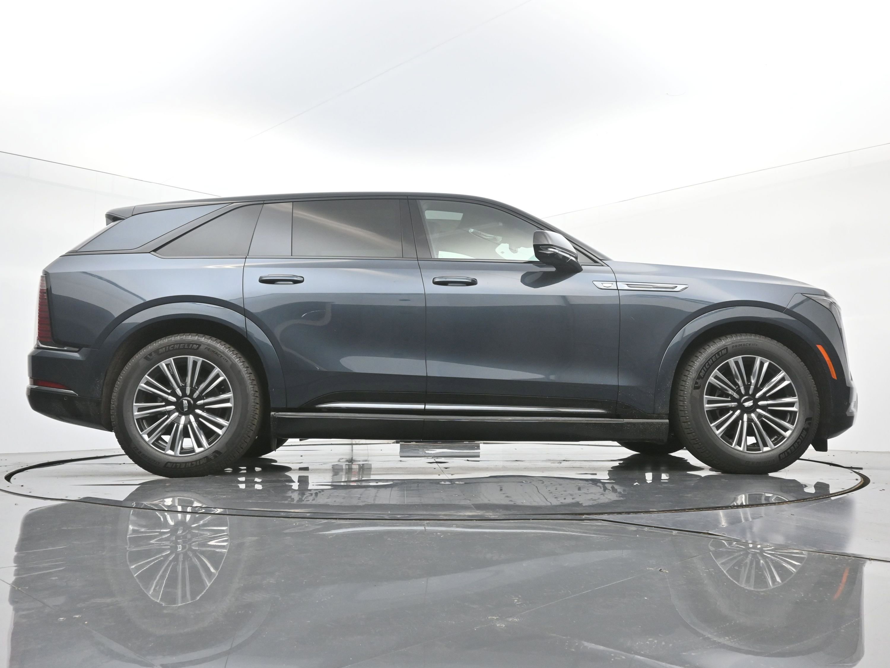 New 2026 Cadillac Escalade IQ Sport 1 w/ LPO, Floor Liner Package image 20