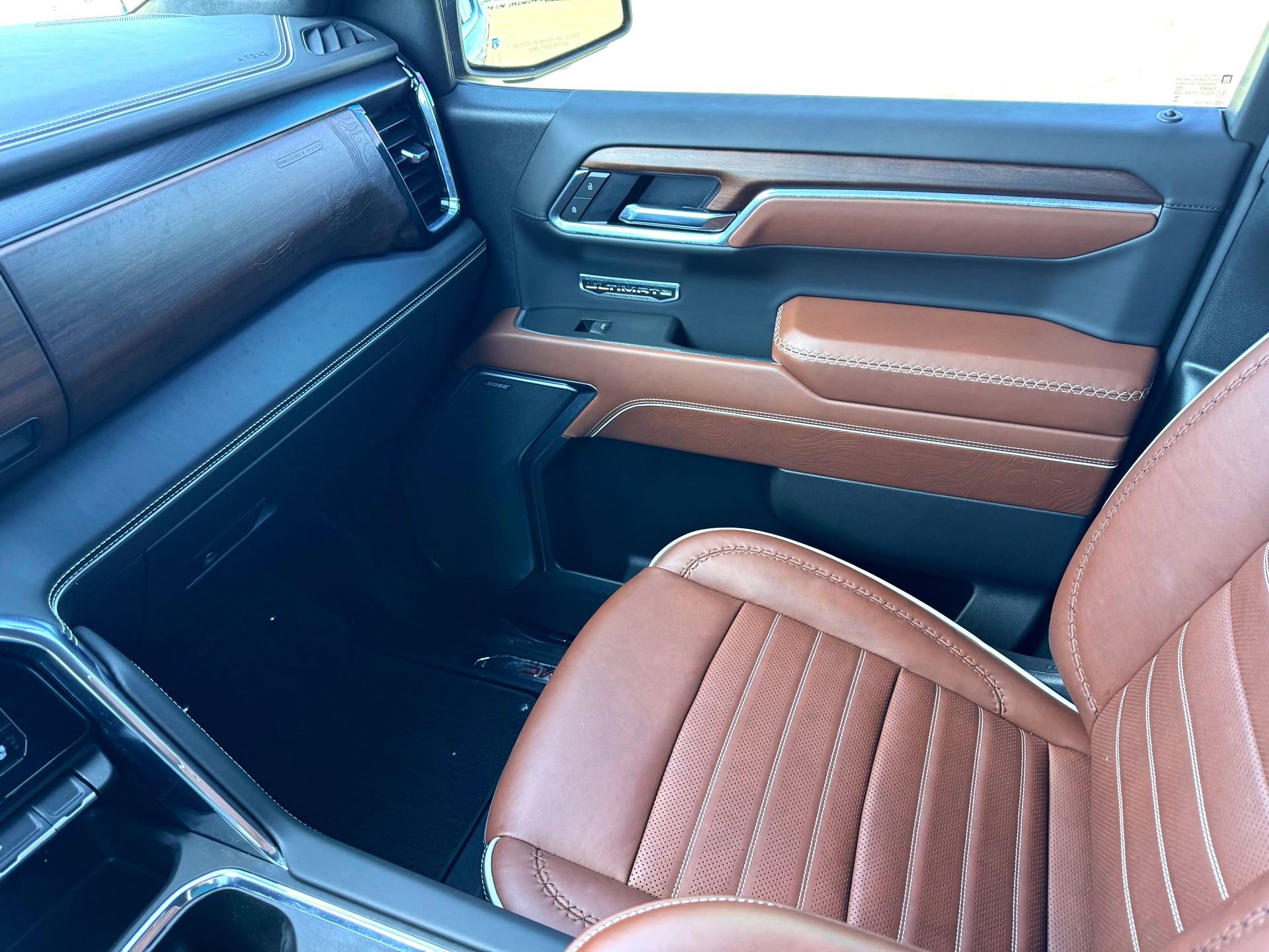 Used 2025 GMC Sierra 1500 Denali Ultimate image 37
