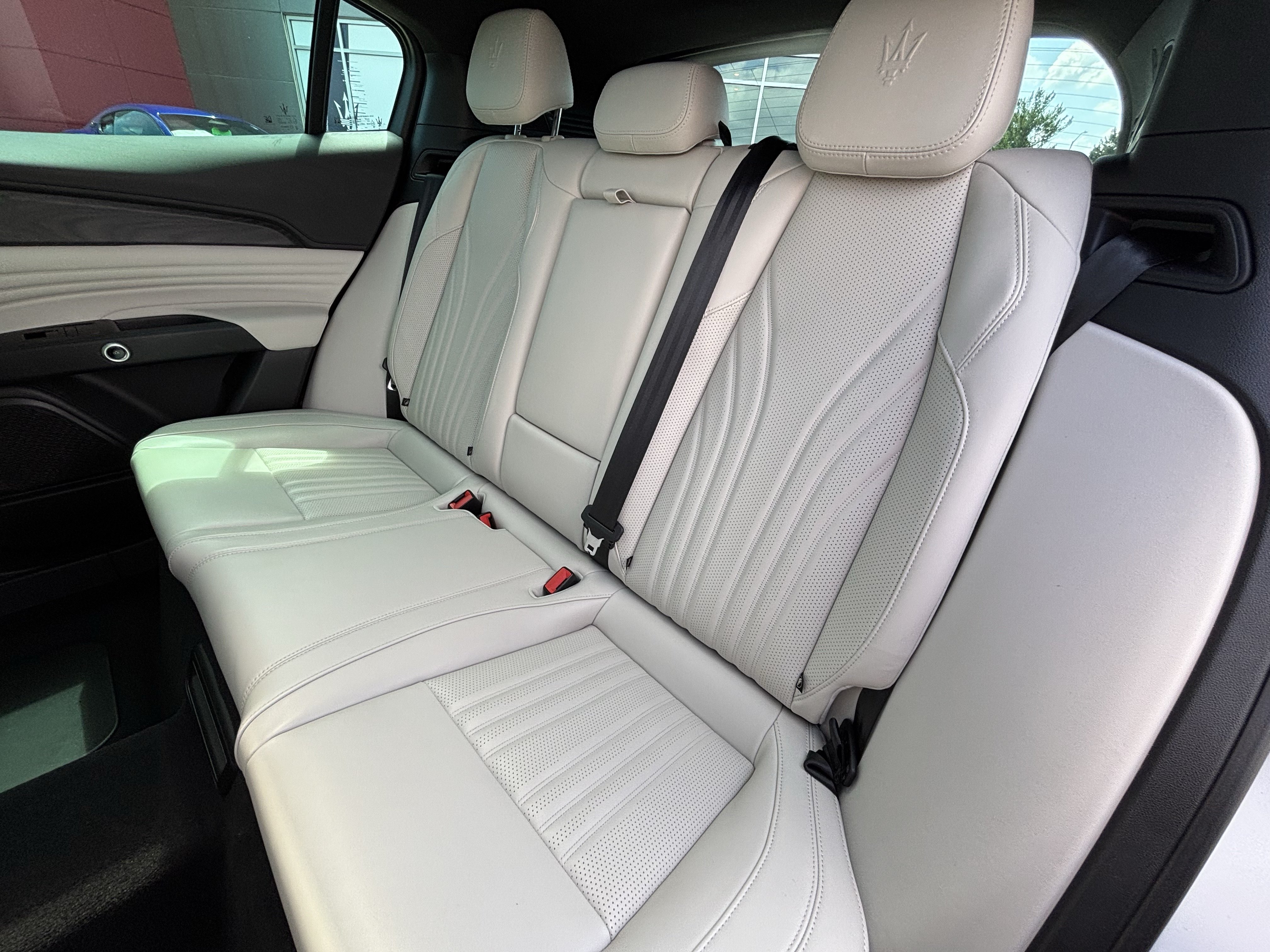Used 2023 Maserati Grecale Modena AWD/4WD image 41