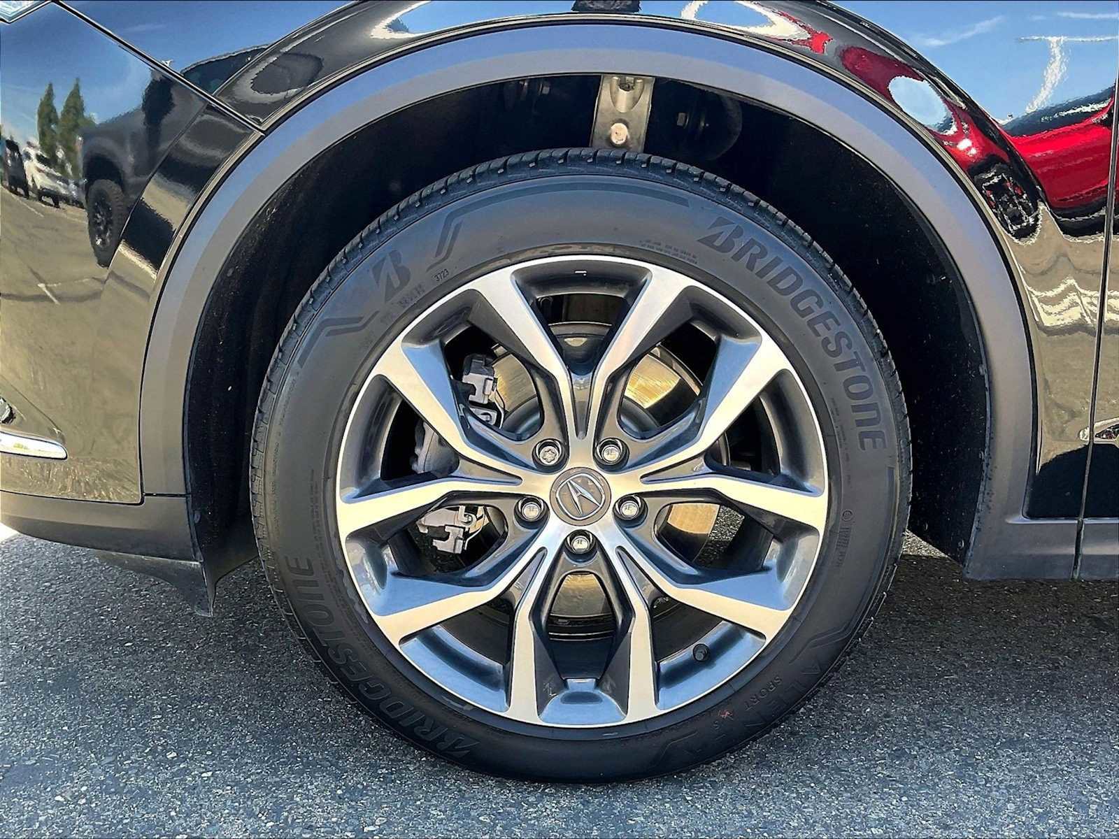Used 2024 Acura MDX SH-AWD w/ Technology Package image 12