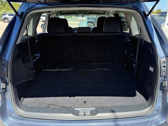 Used 2014 Toyota Highlander LE FWD image 27