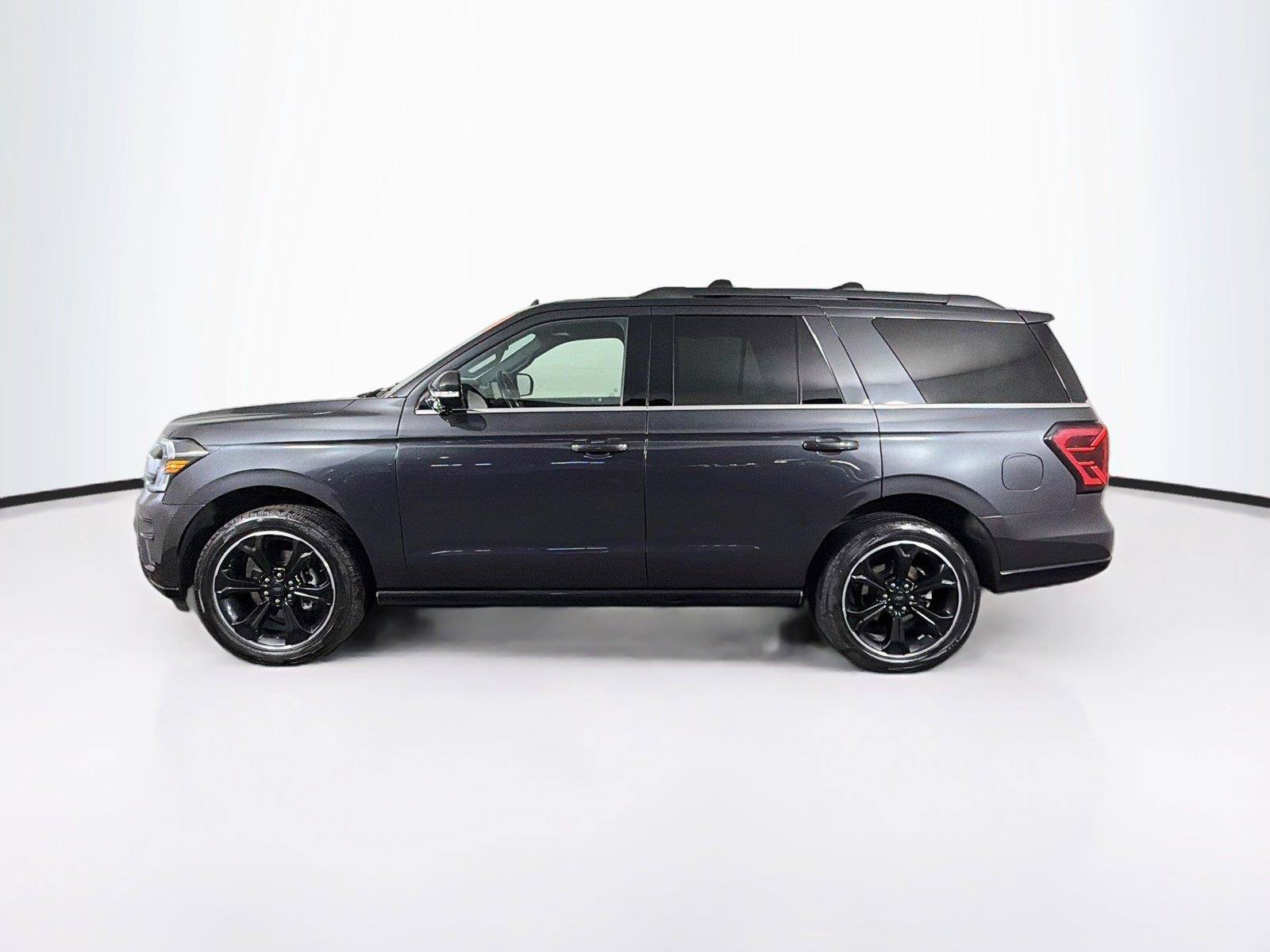 Used 2024 Ford Expedition Limited AWD/4WD image 8