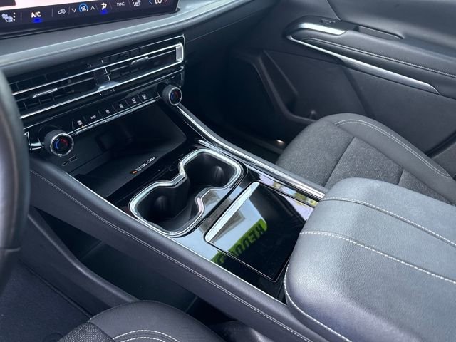 Certified 2024 Chevrolet Traverse LT image 24