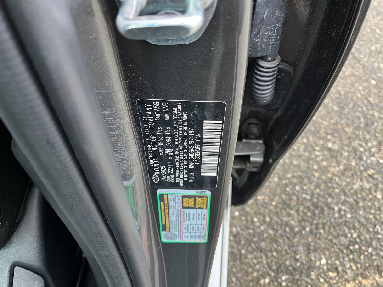 Used 2025 Hyundai Elantra SEL FWD image 32