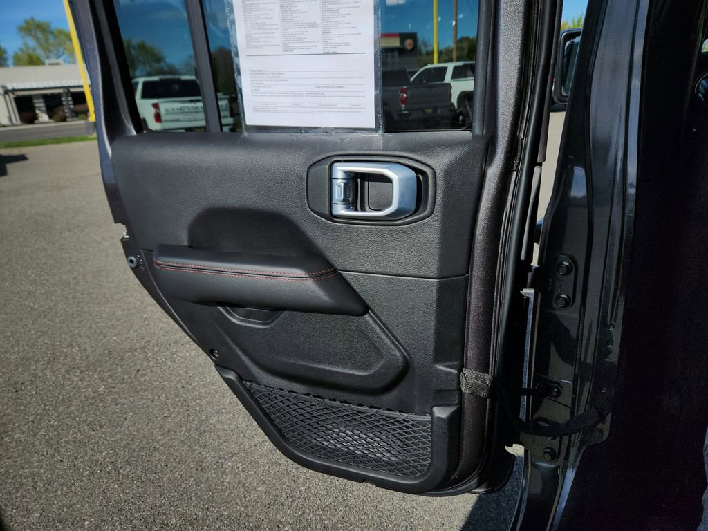 Used 2021 Jeep Wrangler Unlimited Rubicon w/ Xtreme Recon 35" Tire Package AWD/4WD image 21