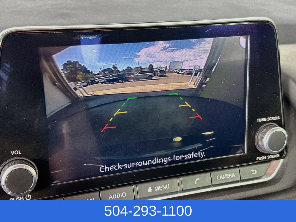 Used 2024 Nissan Rogue S AWD/4WD image 15
