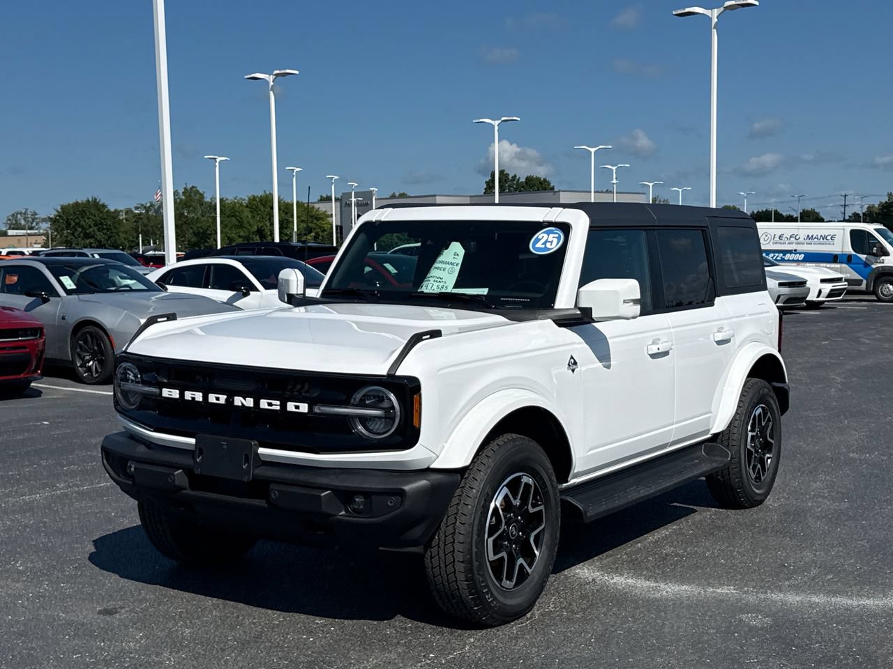 Used 2025 Ford Bronco Outer Banks AWD/4WD image 7