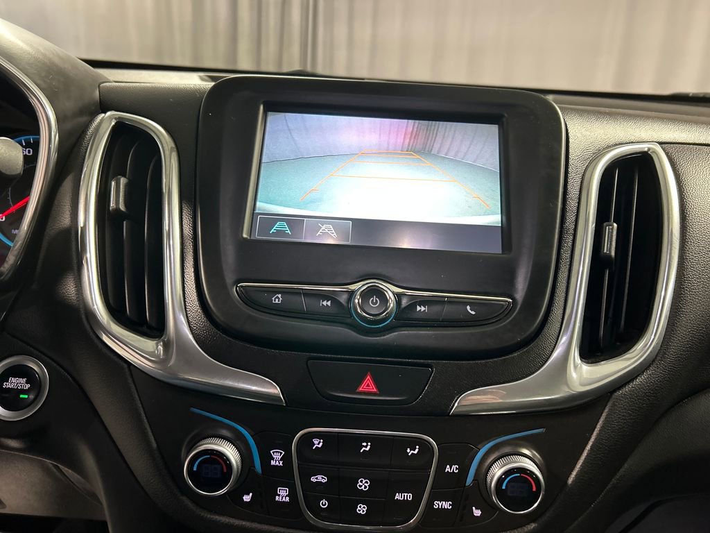 Used 2018 Chevrolet Equinox LT image 18