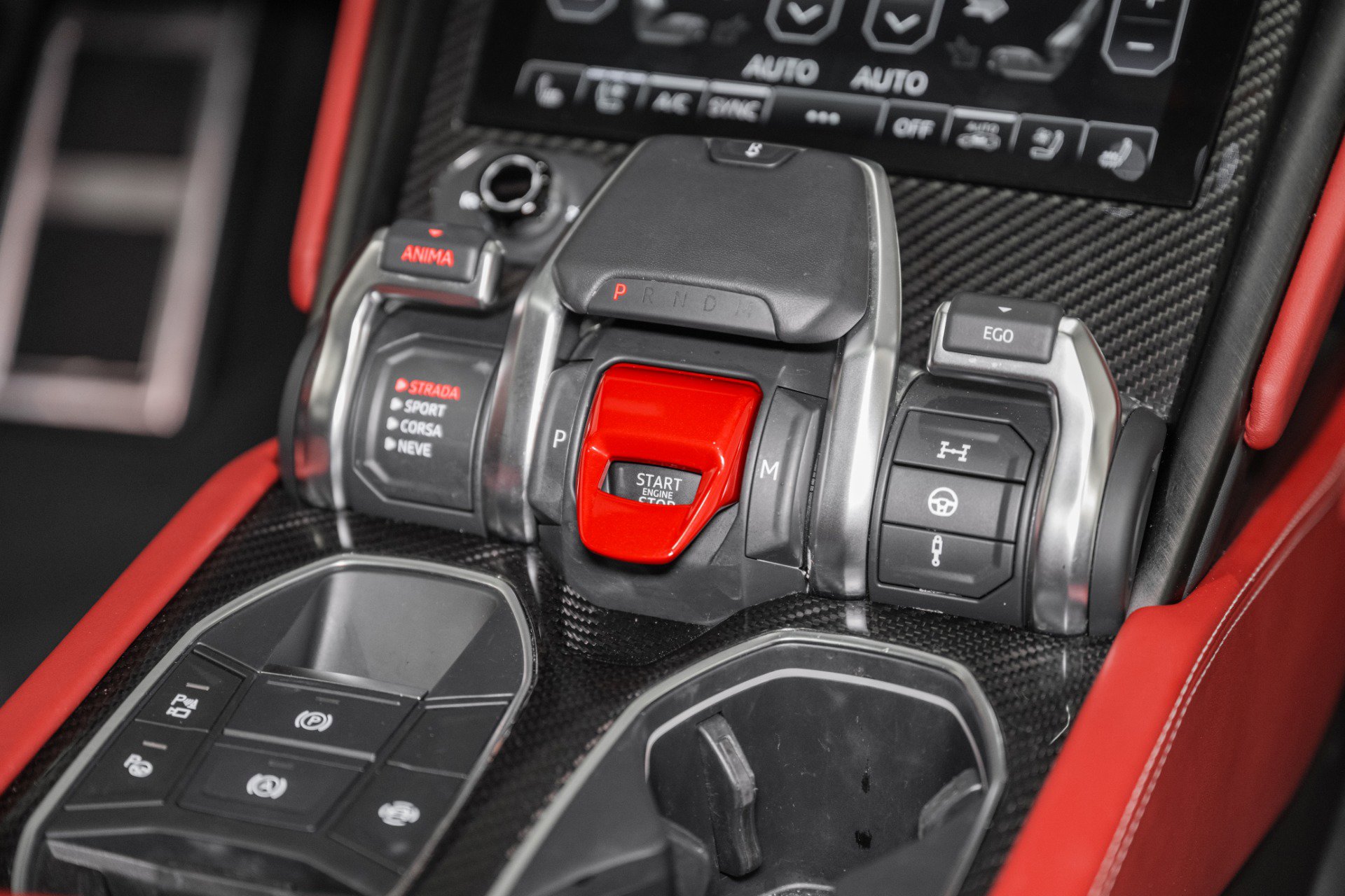 Used 2024 Lamborghini Urus S image 41