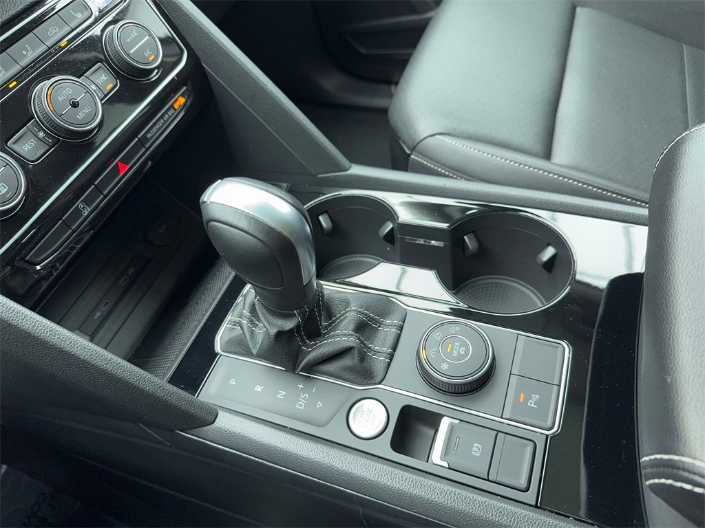 Used 2023 Volkswagen Atlas SEL image 34