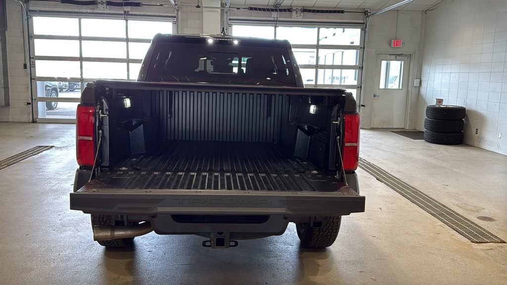 Used 2024 Toyota Tacoma TRD Off-Road w/ TRD Off Road Upgrade Package AWD/4WD image 16