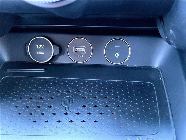 Used 2022 Genesis G70 2.0T w/ Prestige Package AWD/4WD image 26