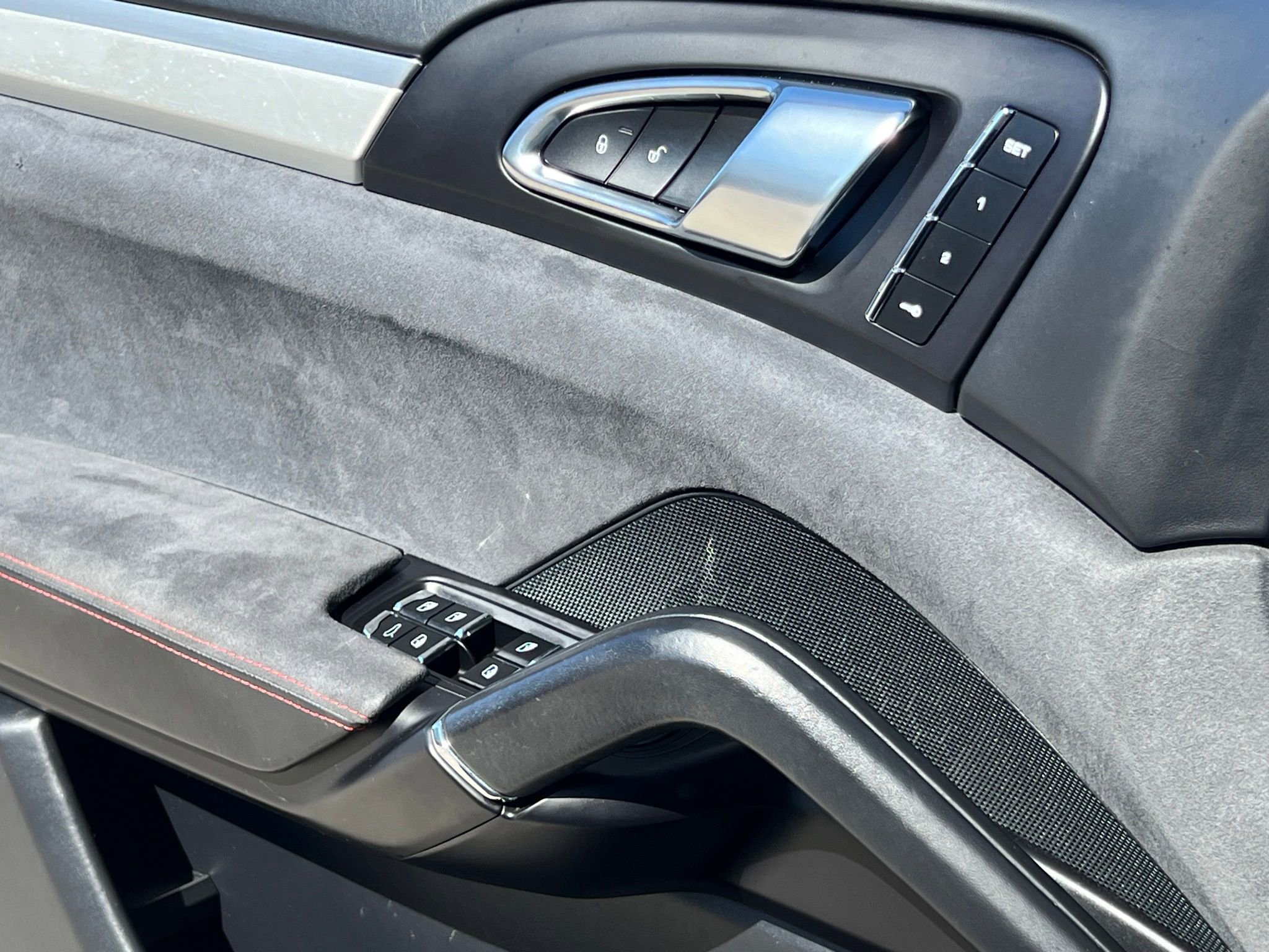 Used 2017 Porsche Cayenne GTS image 34