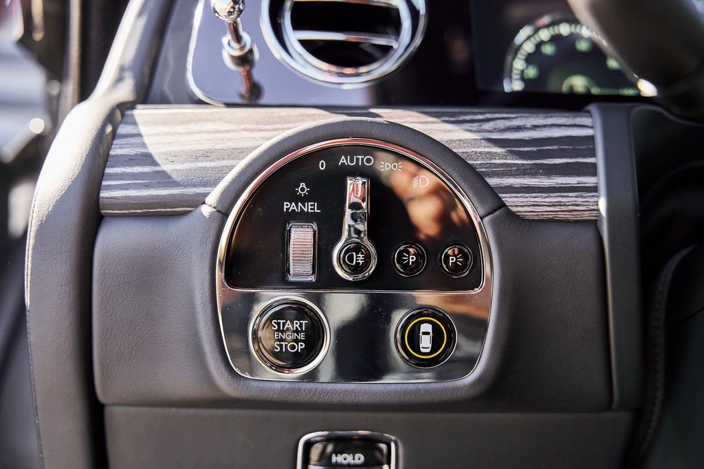Used 2023 Rolls-Royce Ghost AWD/4WD image 59