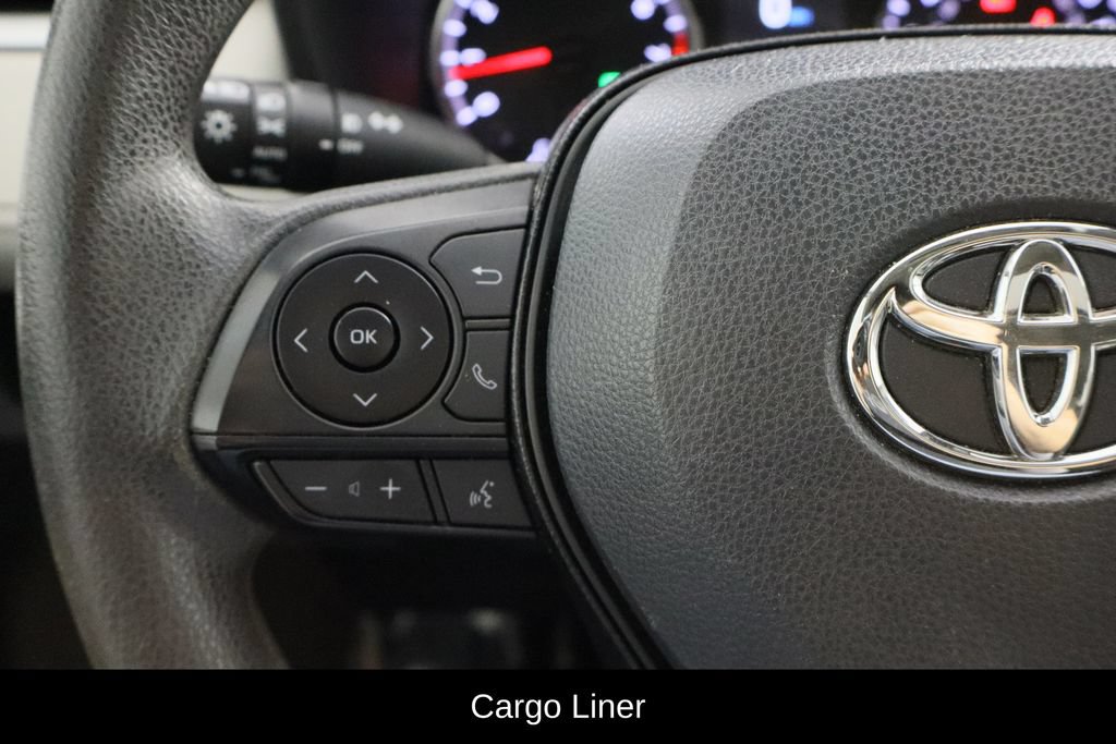 Used 2019 Toyota RAV4 XLE w/ Convenience Package AWD/4WD image 8