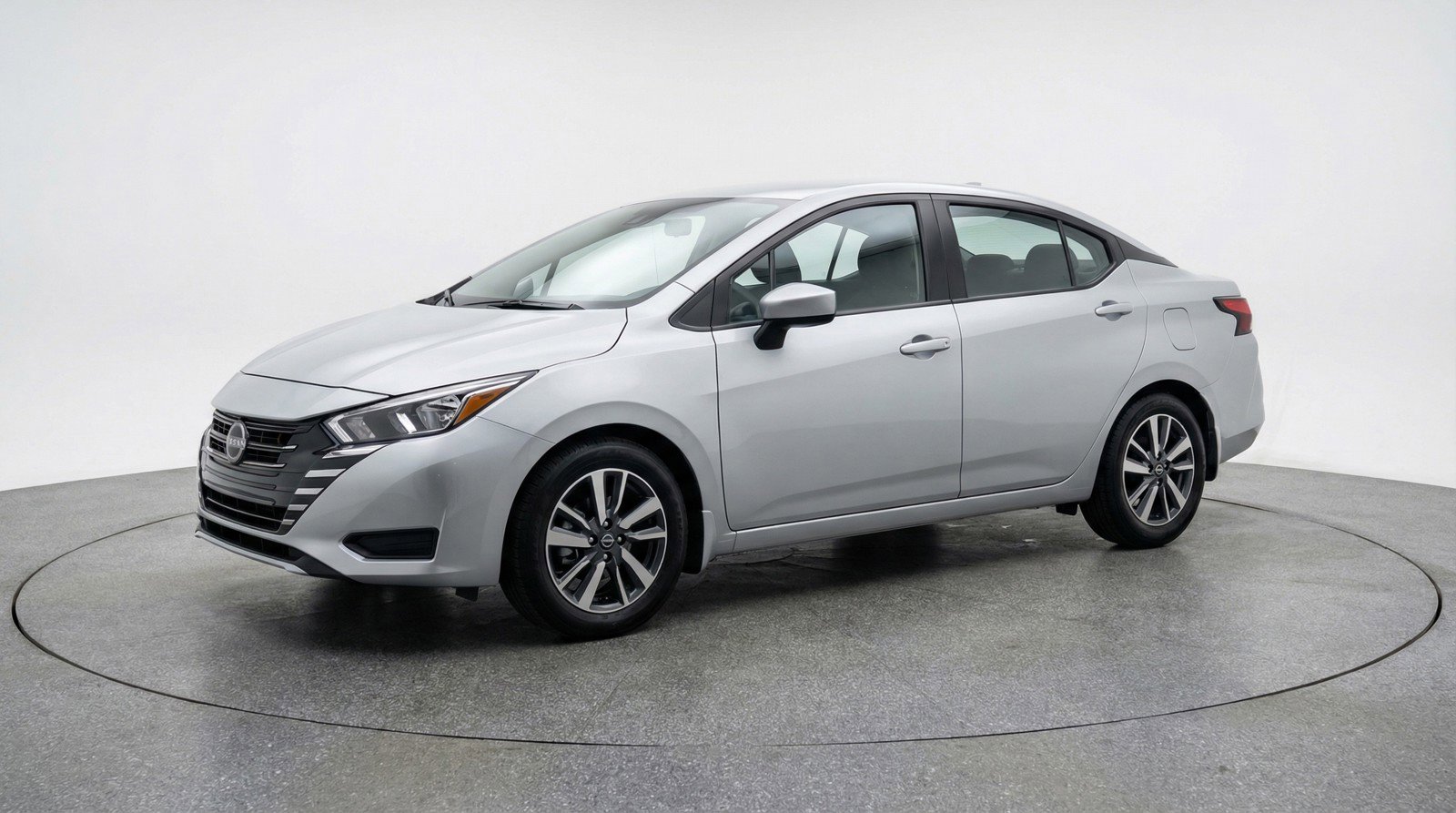 Used 2025 Nissan Versa SV FWD image 3