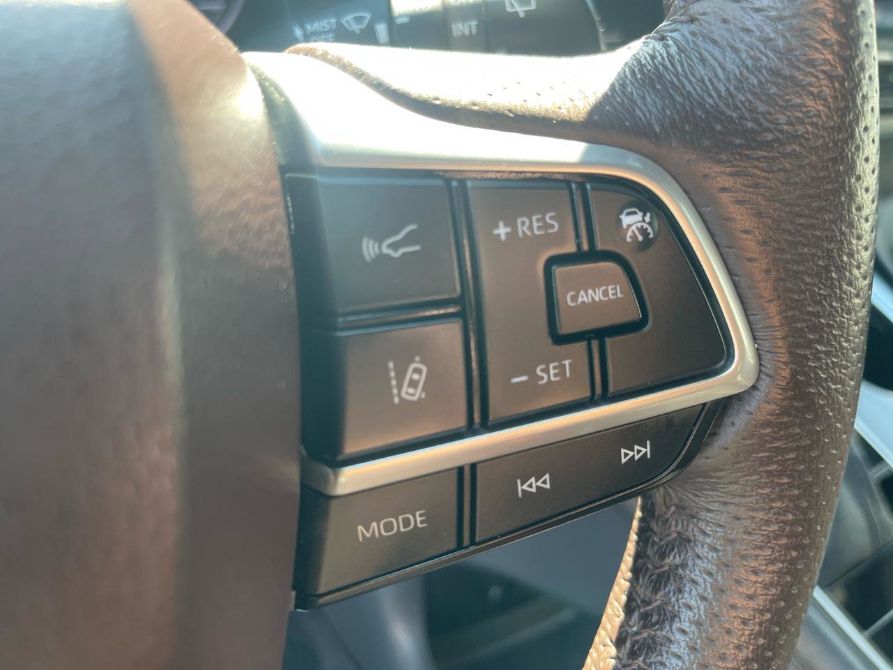 Used 2022 Toyota Sienna Platinum w/ Protection Package (TMS) AWD/4WD image 16