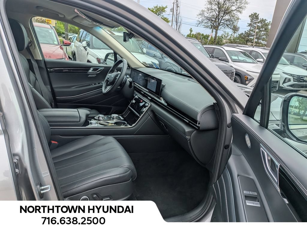 Used 2025 Genesis GV80 2.5T Standard AWD/4WD image 44