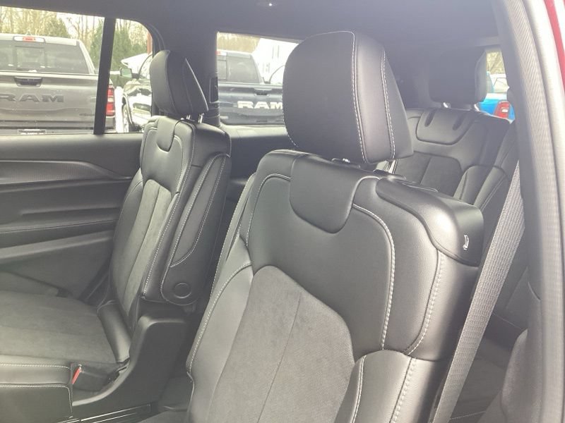 New 2025 Jeep Grand Cherokee L Altitude AWD/4WD image 22