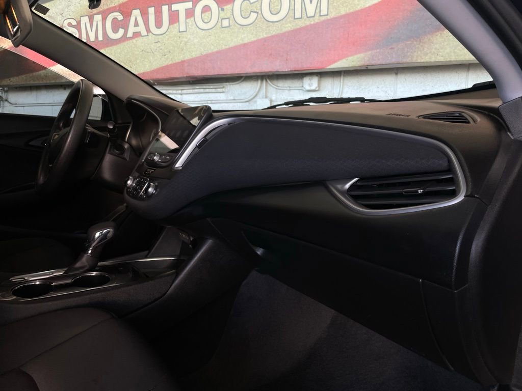 Used 2022 Chevrolet Malibu LT image 18