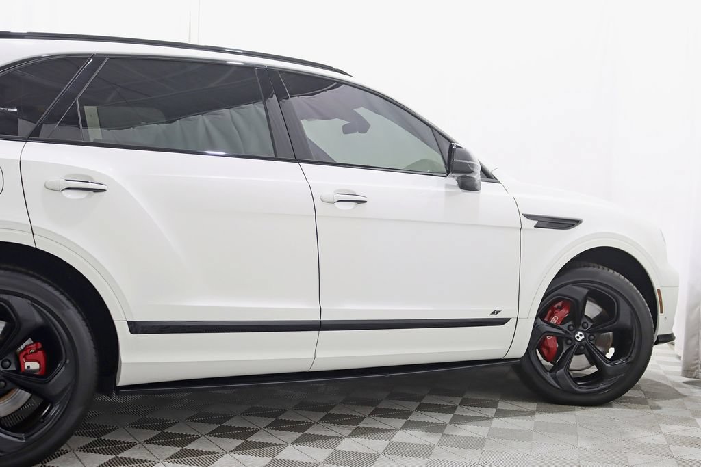 Used 2023 Bentley Bentayga AWD/4WD image 10