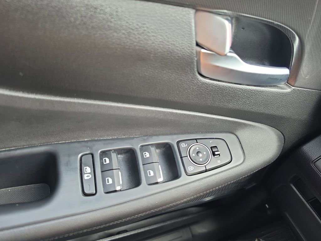 Certified 2023 Hyundai Santa Fe SE FWD image 19