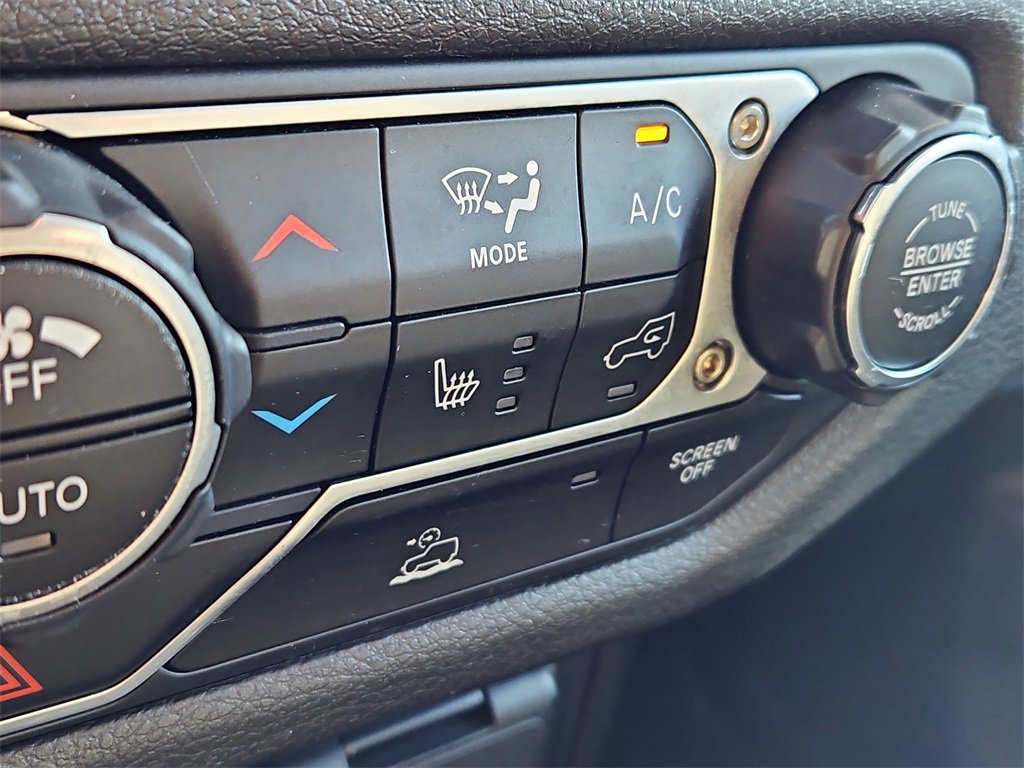 Used 2024 Jeep Gladiator Sport image 18