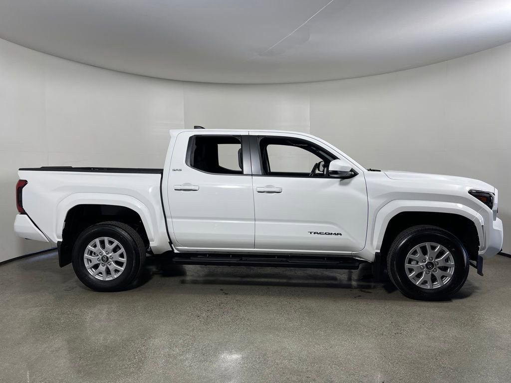 Certified 2025 Toyota Tacoma SR5 image 2