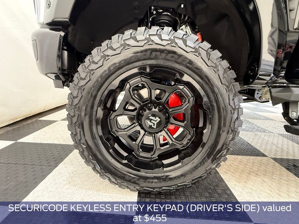 New 2026 Ford F250 Lariat w/ Black Appearance Package image 9