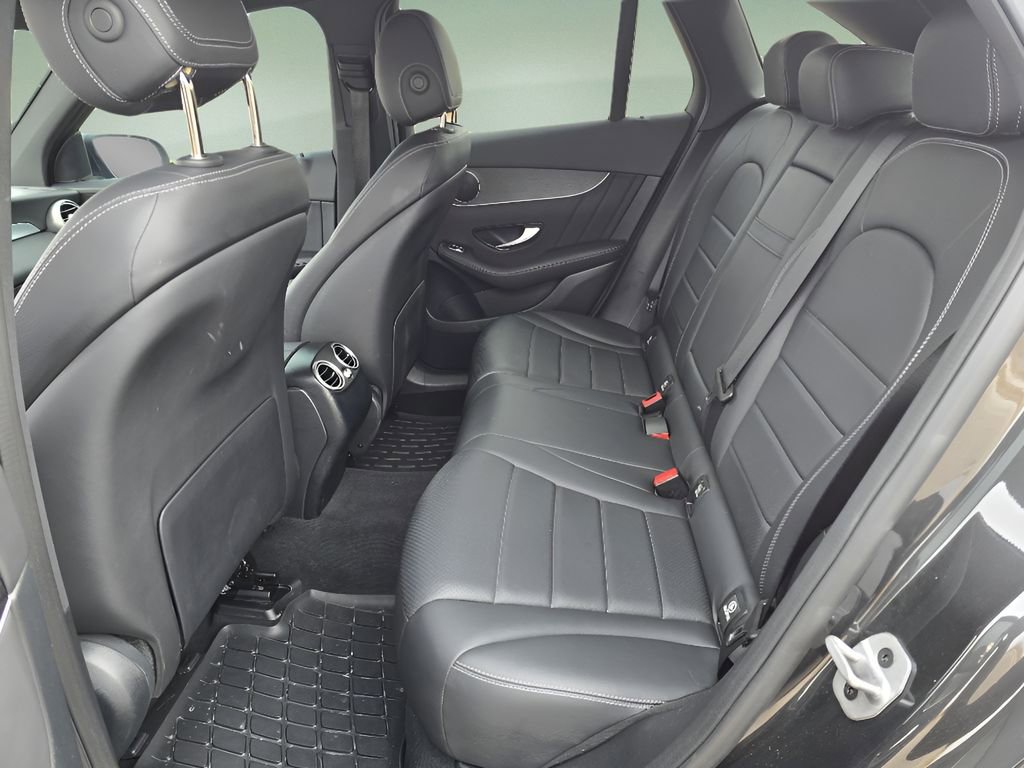 Used 2022 Mercedes-Benz GLC 300 4MATIC image 14