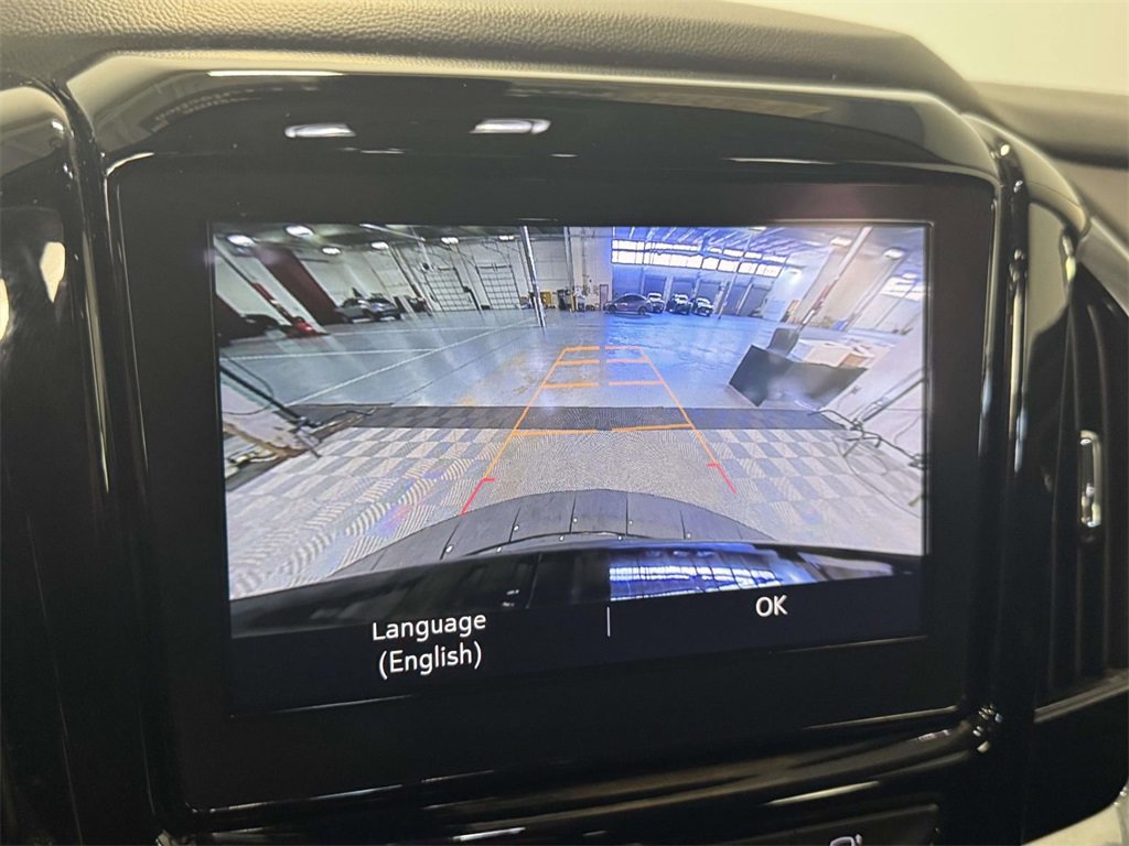 Used 2020 Chevrolet Traverse LT w/ Driver Confidence II Package image 24