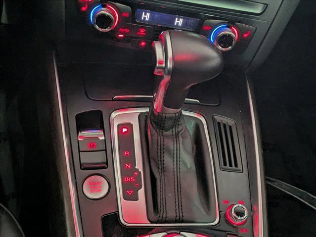 Used 2017 Audi Q5 2.0T Premium Plus w/ Technology Package image 12