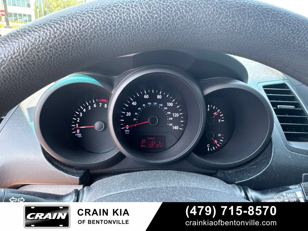 Used 2012 Kia Soul FWD image 24