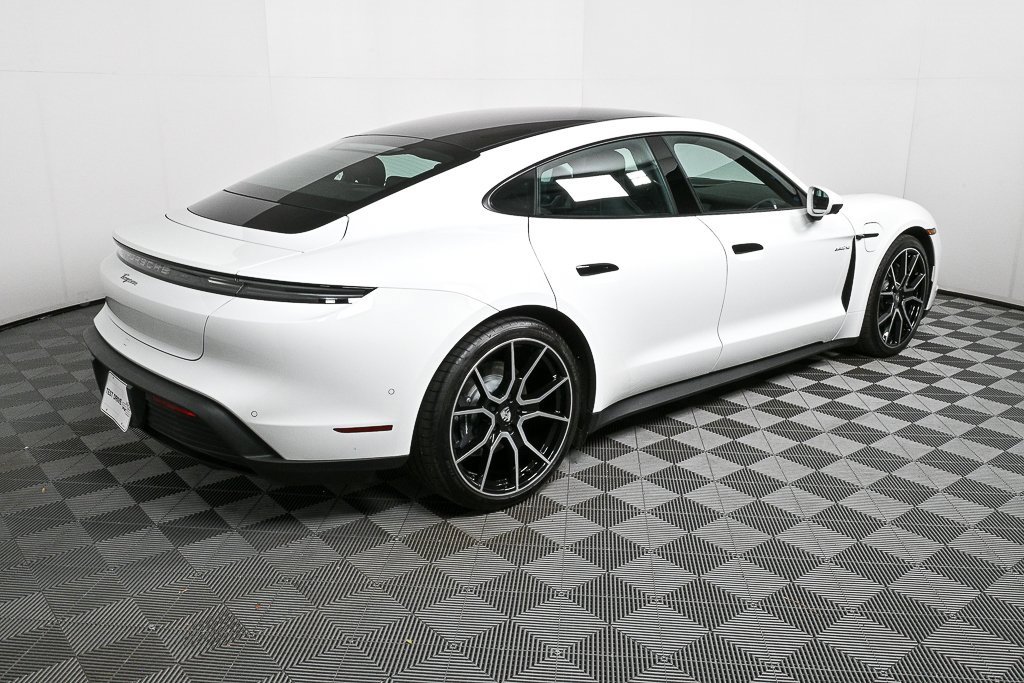 Certified 2025 Porsche Taycan image 28