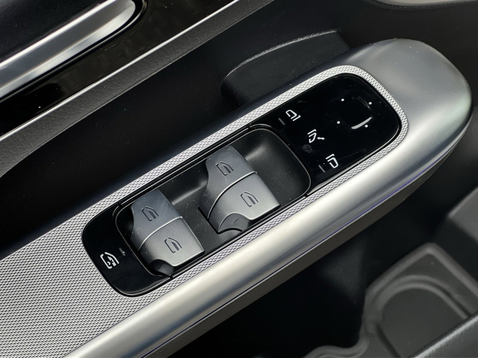 New 2026 Mercedes-Benz GLC 300 4MATIC image 13