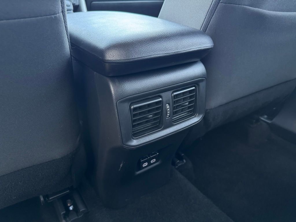 Used 2024 Toyota RAV4 XLE FWD image 21