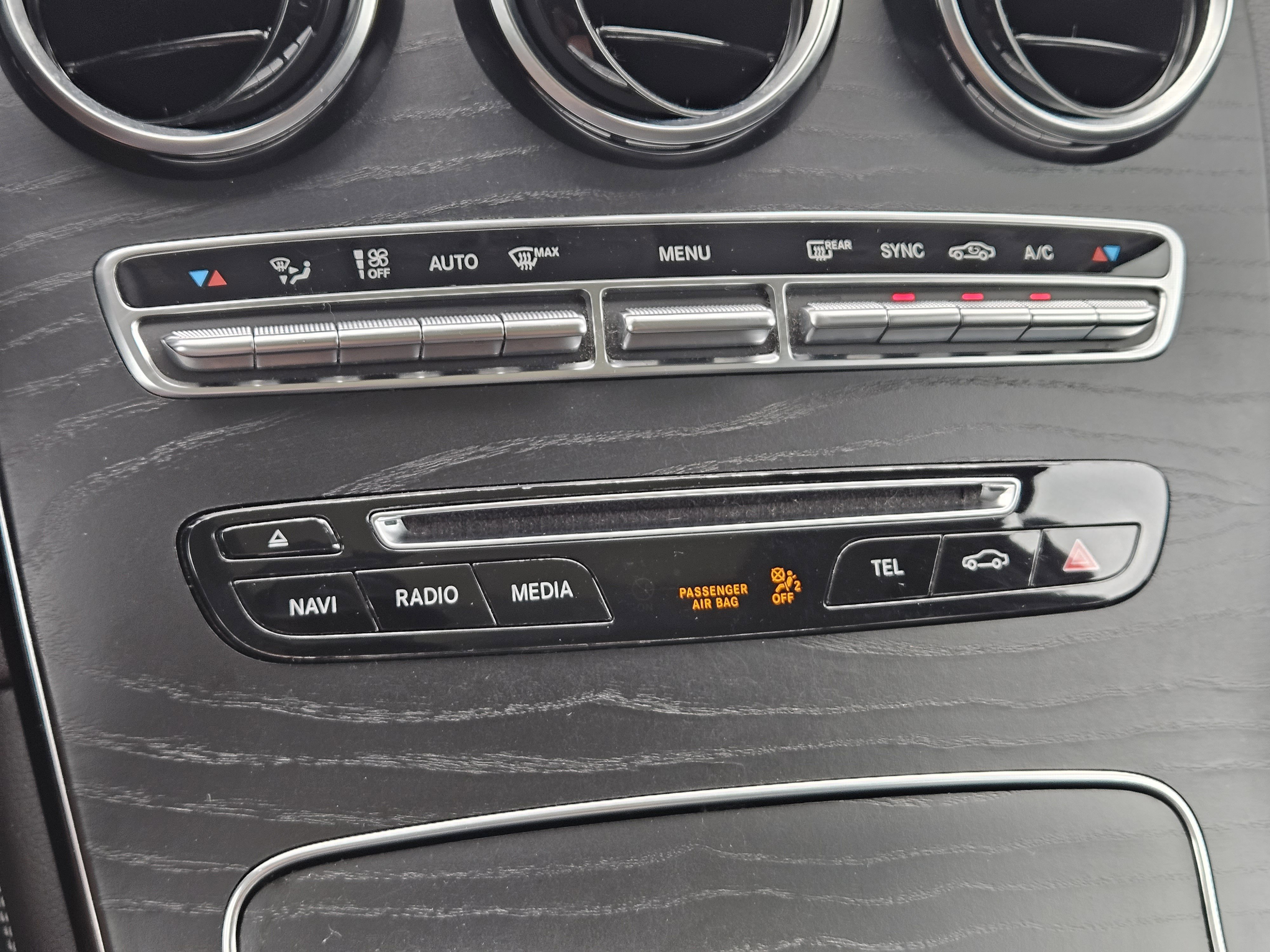 Certified 2019 Mercedes-Benz GLC 300 4MATIC image 23